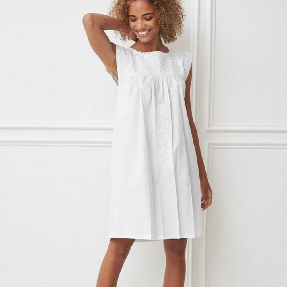 Mi Golondrina white dress size small